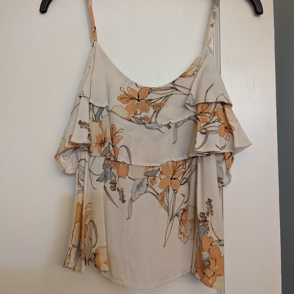 Willow & Clay top with floral design